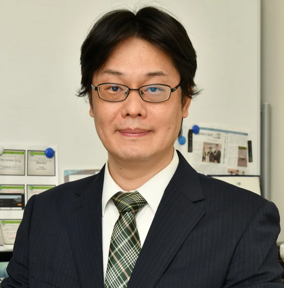 藤原明広 教授の写真
